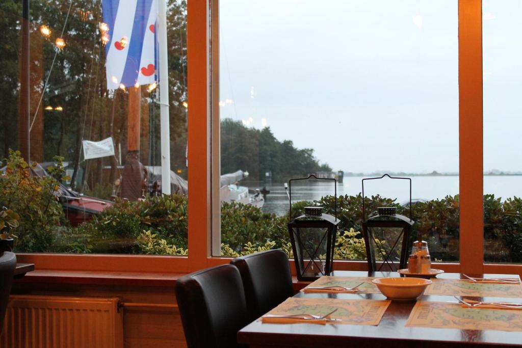 Hotel Restaurant Ie Sicht De Veenhoop Esterno foto